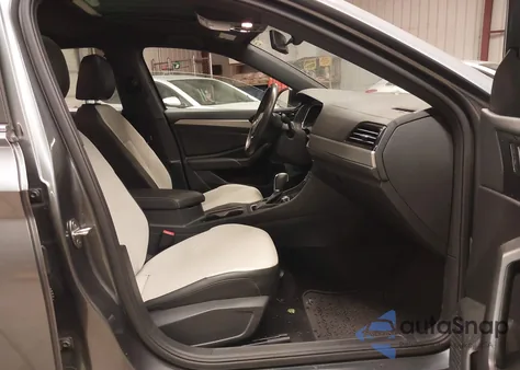 2019 Volkswagen Jetta 1.4T R-Line/1.4T S/1.4T Se from USA, damaged, VIN 3VWC57BU4KM233450